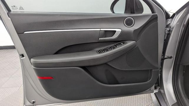 Photo of 2021 Shimmering Silver Pearl Hyundai SONATA