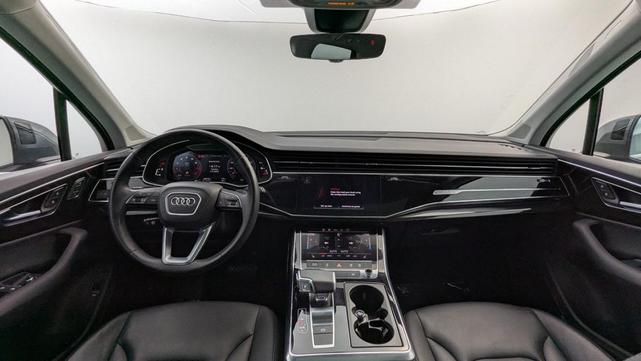Photo of 2022 Samurai Gray Metallic Audi Q7