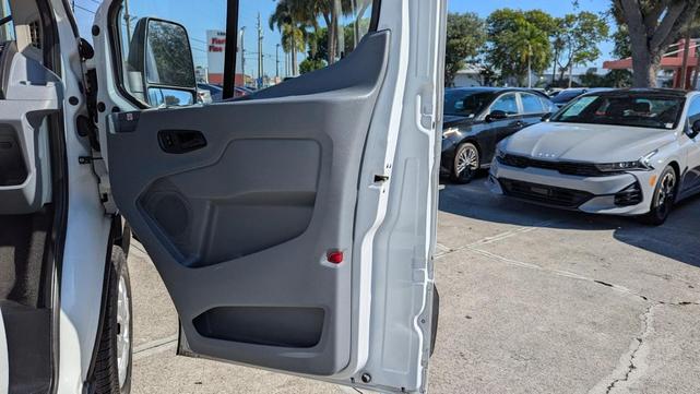 Photo of 2019 Oxford White Ford Transit-350