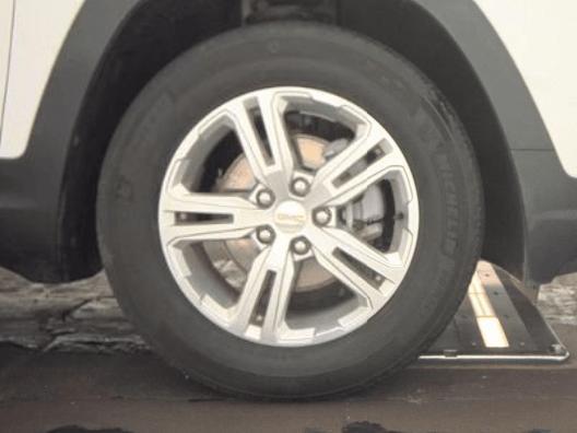 Photo of 2024 Summit White GMC Terrain