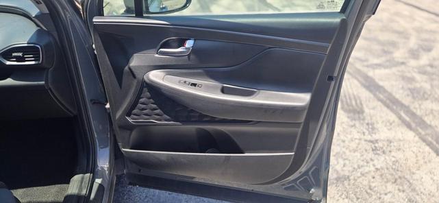 Photo of 2023 Hampton Gray Hyundai SANTA FE