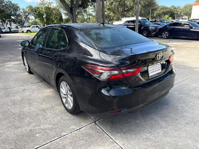 Photo of 2024 Midnight Black Metallic Toyota Camry