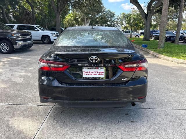 Photo of 2024 Midnight Black Metallic Toyota Camry