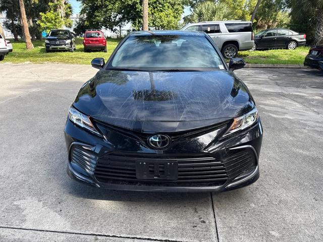 Photo of 2024 Midnight Black Metallic Toyota Camry