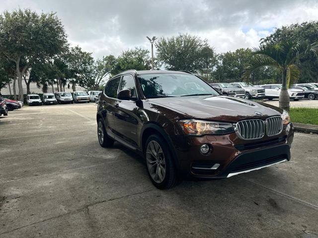 Photo of 2017 Chestnut Bronze Metallic BMW X3
