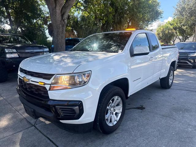 Photo of 2022 Summit White Chevrolet Colorado