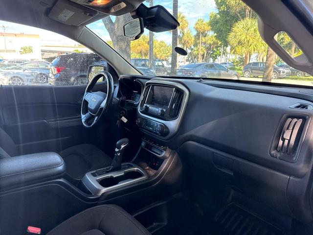 Photo of 2022 Summit White Chevrolet Colorado