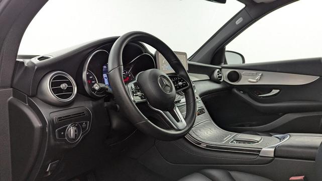 Photo of 2021 Black Mercedes-Benz GLC 300