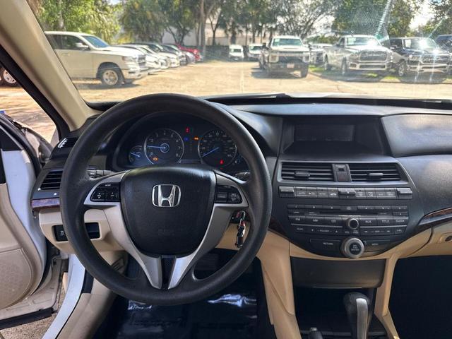 Photo of 2010 White Diamond Pearl Honda Accord Crosstour