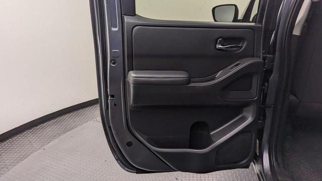 Photo of 2023 Gun Metallic Nissan Frontier