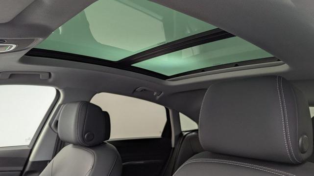 Photo of 2022 Daytona Gray Pearl Effect Audi e-tron Sportback