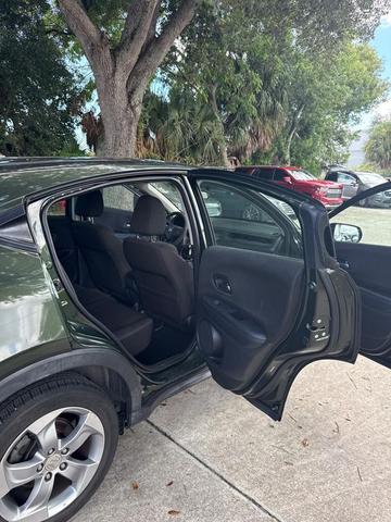 Photo of 2018 Misty Green Pearl Honda HR-V