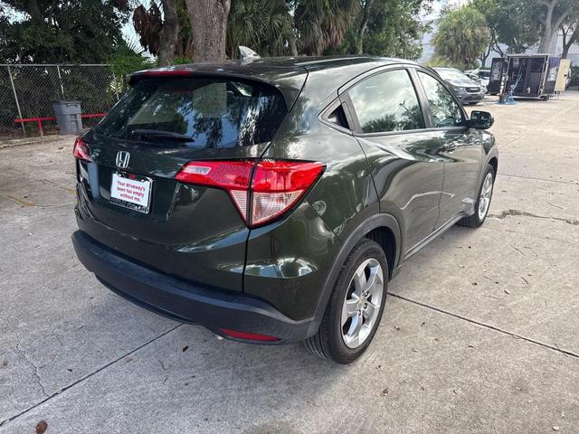 Photo of 2018 Misty Green Pearl Honda HR-V
