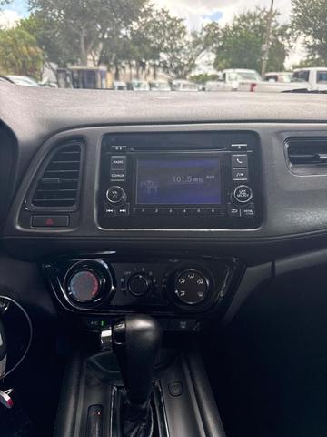 Photo of 2018 Misty Green Pearl Honda HR-V