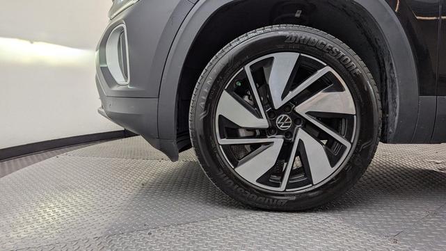 Photo of 2024 Black Volkswagen Atlas