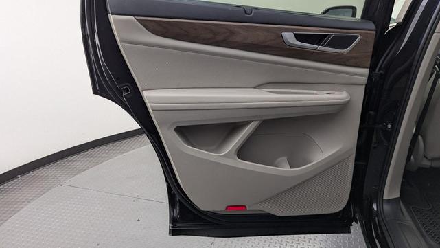 Photo of 2024 Black Volkswagen Atlas