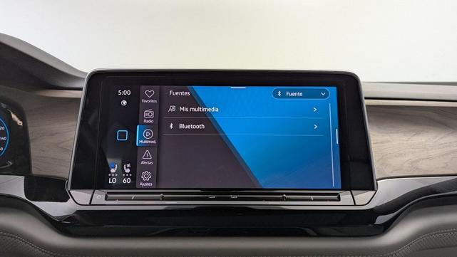 Photo of 2024 Black Volkswagen Atlas