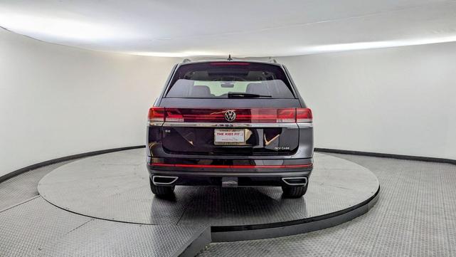 Photo of 2024 Black Volkswagen Atlas