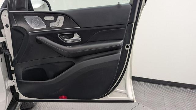 Photo of 2020 designo Diamond White Metallic Mercedes-Benz GLS 580