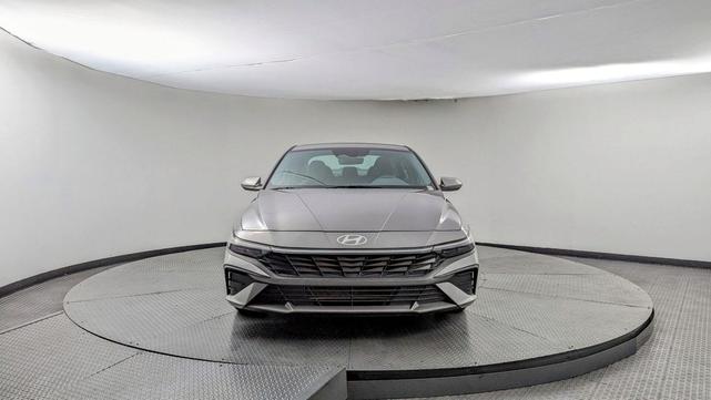 Photo of 2024 Fluid Metal Hyundai ELANTRA