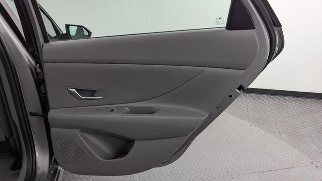 Photo of 2024 Fluid Metal Hyundai ELANTRA