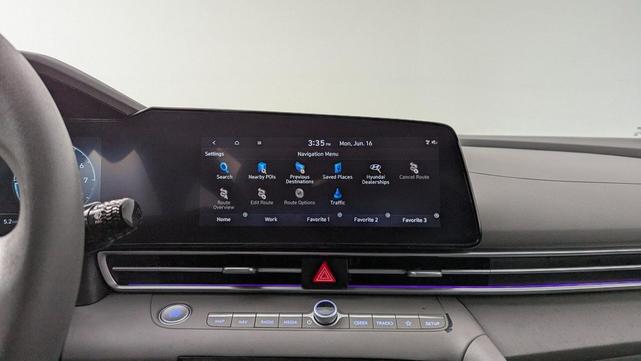 Photo of 2024 Fluid Metal Hyundai ELANTRA