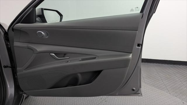 Photo of 2024 Fluid Metal Hyundai ELANTRA