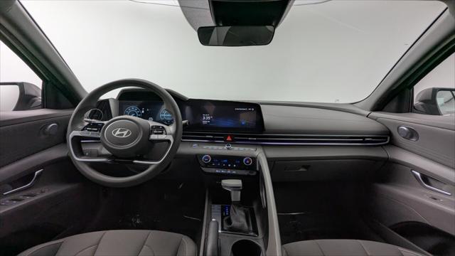 Photo of 2024 Fluid Metal Hyundai ELANTRA