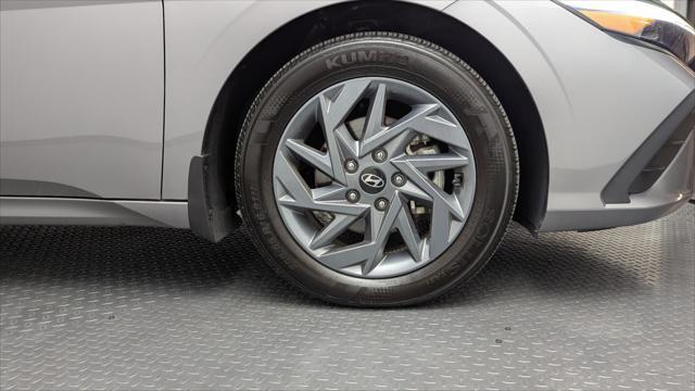 Photo of 2024 Fluid Metal Hyundai ELANTRA