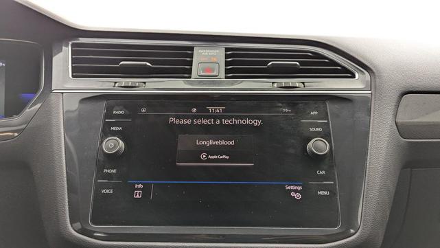 Photo of 2022 Deep Black Pearl Volkswagen Tiguan