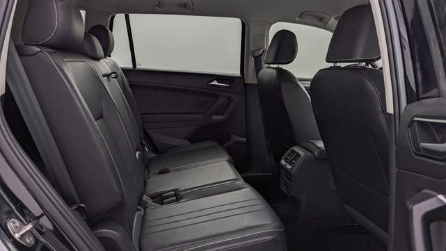 Photo of 2022 Deep Black Pearl Volkswagen Tiguan