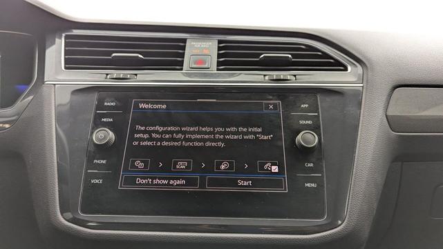 Photo of 2022 Deep Black Pearl Volkswagen Tiguan