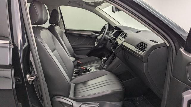 Photo of 2022 Deep Black Pearl Volkswagen Tiguan