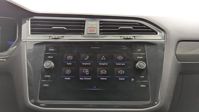 Photo of 2022 Deep Black Pearl Volkswagen Tiguan