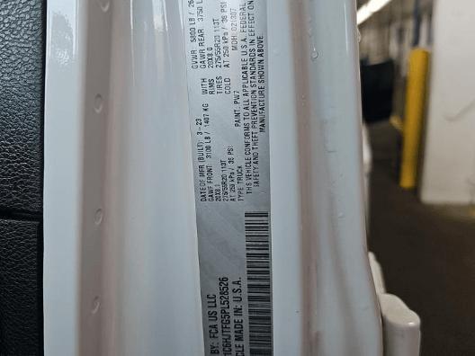 Photo of 2023 Bright White Clearcoat Jeep Gladiator