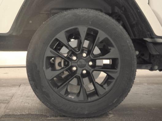 Photo of 2023 Bright White Clearcoat Jeep Gladiator