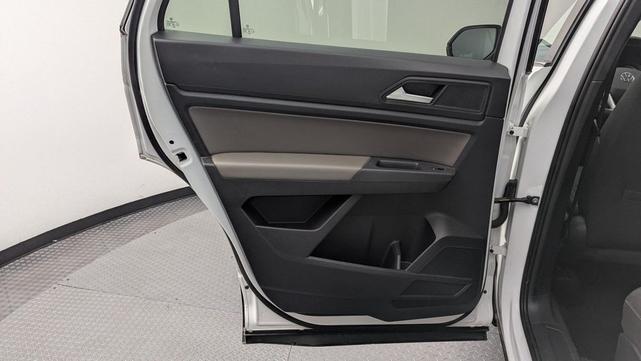 Photo of 2021 Pure White Volkswagen Atlas Cross Sport