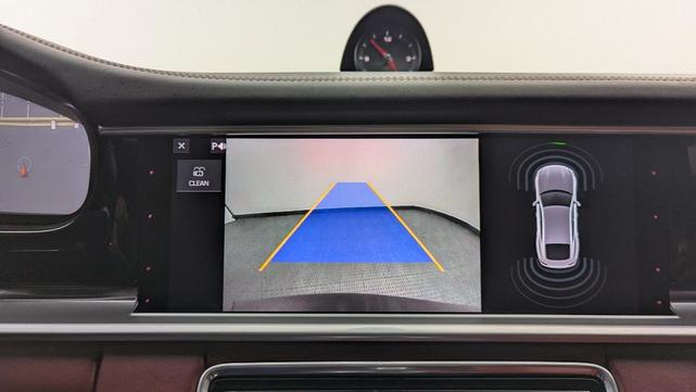 Photo of 2018 Black Porsche Panamera