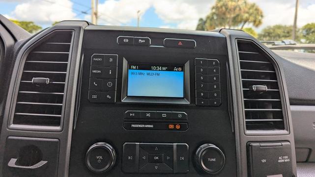 Photo of 2021 Oxford White Ford F-250