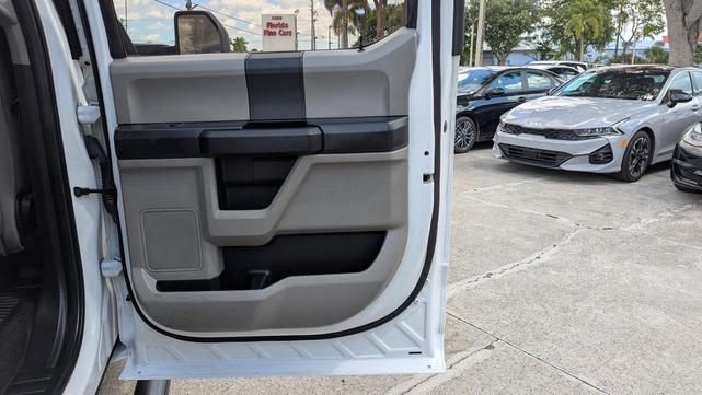 Photo of 2021 Oxford White Ford F-250