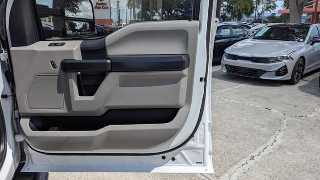 Photo of 2021 Oxford White Ford F-250