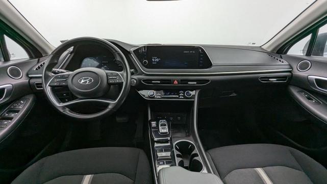 Photo of 2023 Curated Silver Hyundai SONATA