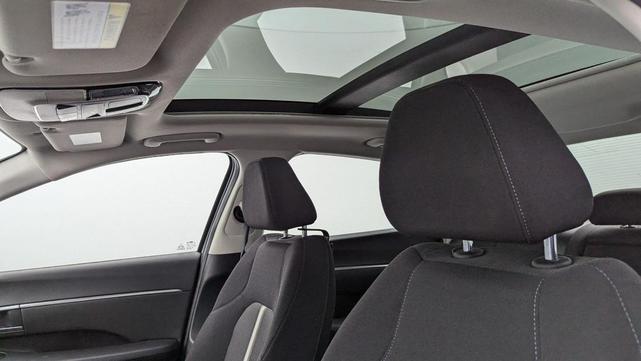 Photo of 2023 Curated Silver Hyundai SONATA