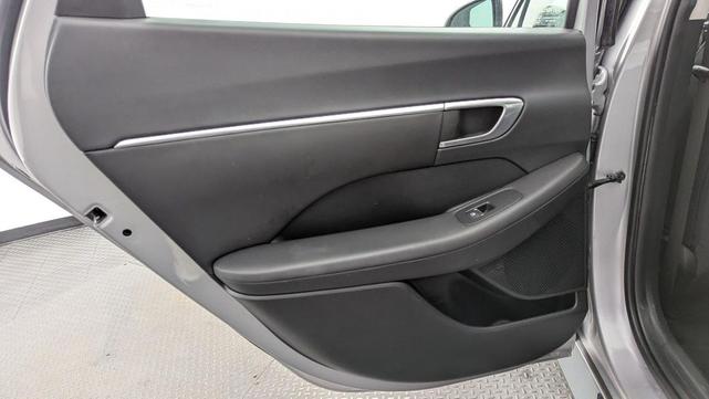 Photo of 2023 Curated Silver Hyundai SONATA
