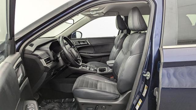 Photo of 2024 Cosmic Blue Metallic Mitsubishi Outlander