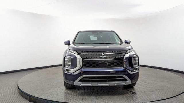 Photo of 2024 Cosmic Blue Metallic Mitsubishi Outlander