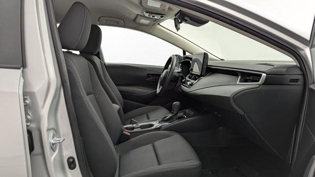 Photo of 2023 Classic Silver Metallic Toyota Corolla