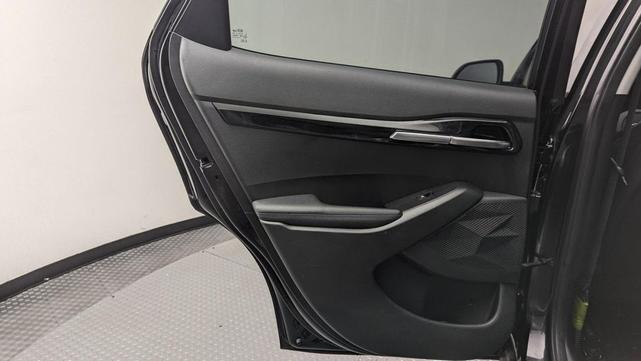 Photo of 2021 Cherry Black Kia Seltos