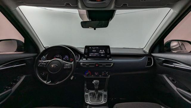 Photo of 2021 Cherry Black Kia Seltos