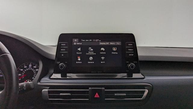Photo of 2021 Cherry Black Kia Seltos